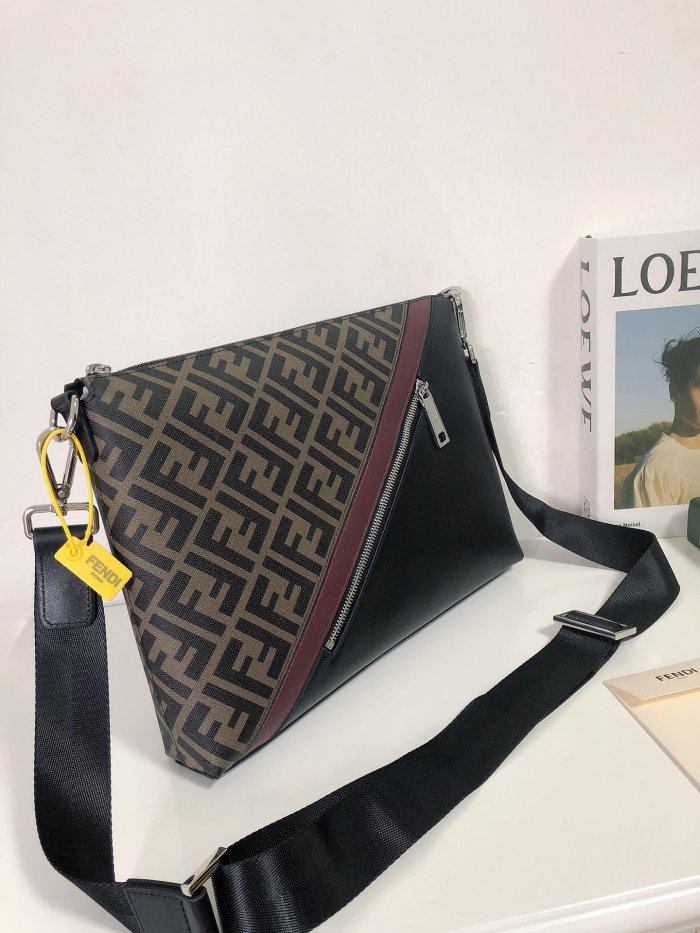 202111SS新作 FENDI フェンディ メンズ ショルダーバックスーパーコピー