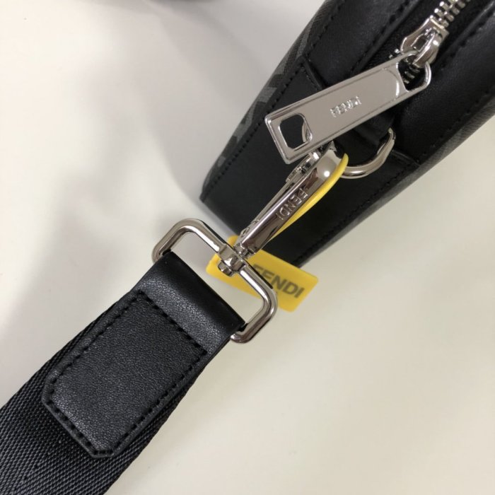 202111SS新作 FENDI フェンディ メンズ ショルダーバックスーパーコピー