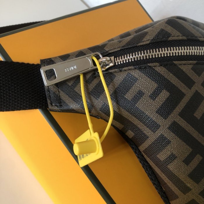 202111SS新作 FENDI フェンディ メンズ ショルダーバックスーパーコピー