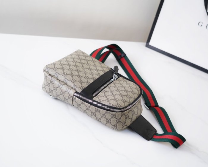 202111SS新作Gucci グッチ メンズ ショルダーバックスーパーコピー