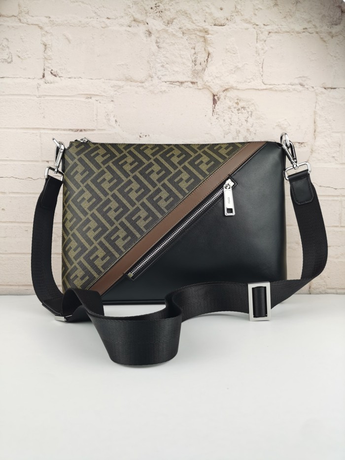 202111SS新作 FENDI フェンディ メンズ ハンドバックスーパーコピー