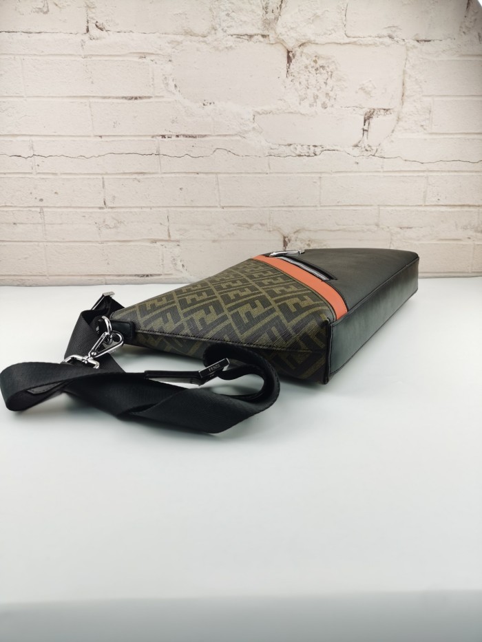 202111SS新作 FENDI フェンディ メンズ ハンドバックスーパーコピー