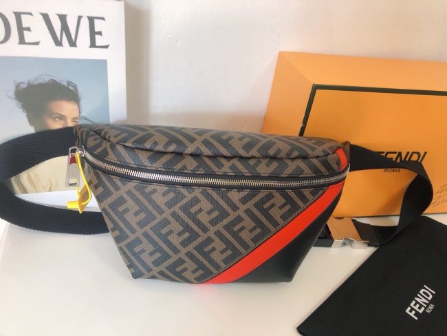 202111SS新作 FENDI フェンディ メンズ ショルダーバックスーパーコピー