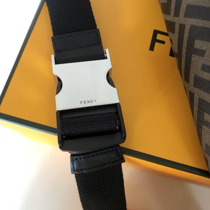 202111SS新作 FENDI フェンディ メンズ ショルダーバックスーパーコピー