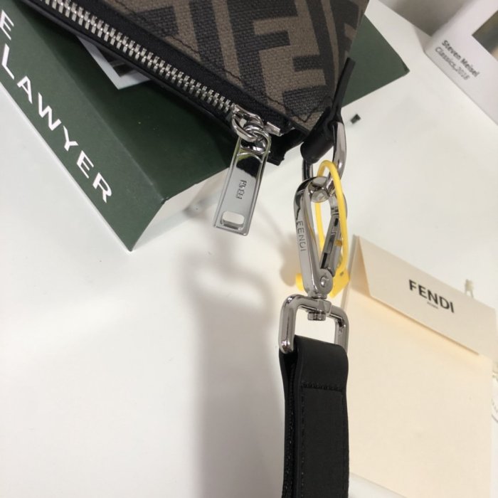 202111SS新作 FENDI フェンディ メンズ ショルダーバックスーパーコピー