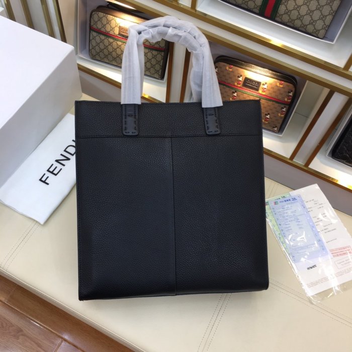202111SS新作 FENDI フェンディ メンズ リュックバックスーパーコピー