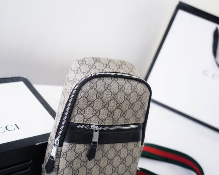 202111SS新作Gucci グッチ メンズ ショルダーバックスーパーコピー
