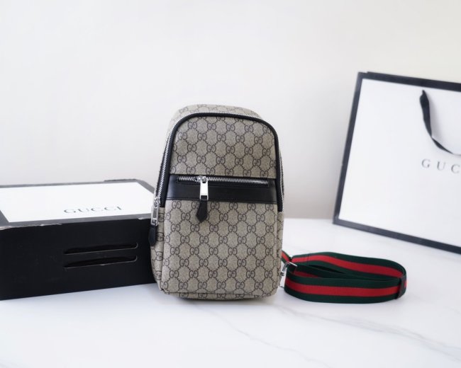 202111SS新作Gucci グッチ メンズ ショルダーバックスーパーコピー