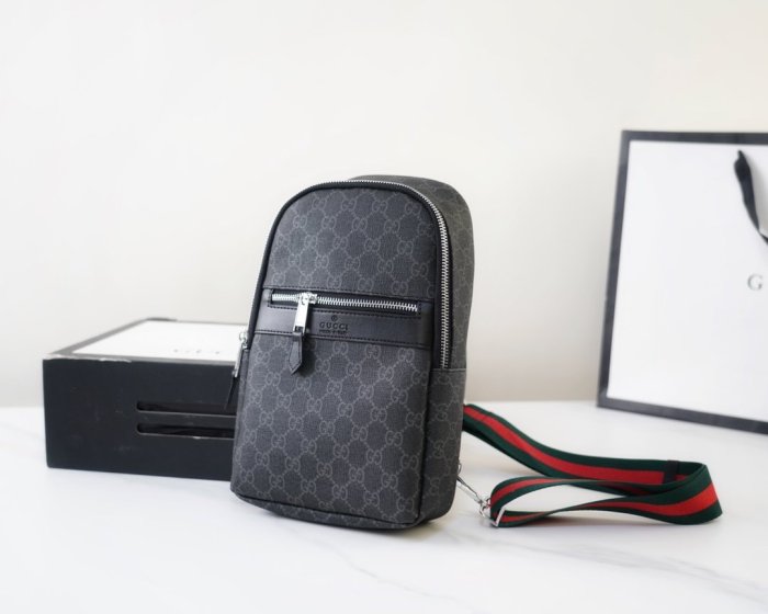202111SS新作Gucci グッチ メンズ ショルダーバックスーパーコピー