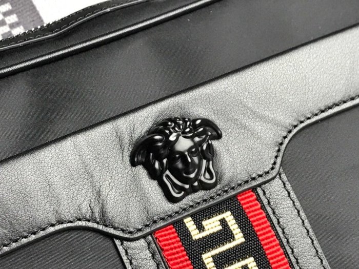 202111SS新作 Versace ヴェルサーチェ メンズ ショルダーバッグ スーパーコピー
