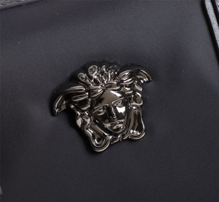 202111SS新作 Versace ヴェルサーチェ メンズ ハンドバックスーパーコピー