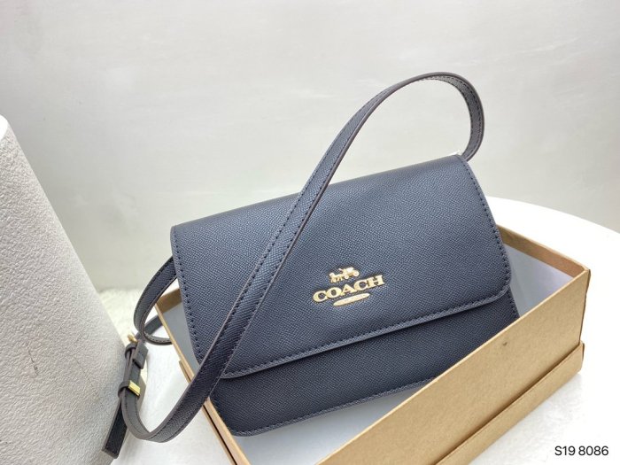 202111SS新作 Coach コーチレディース ショルダーバッグスーパーコピー