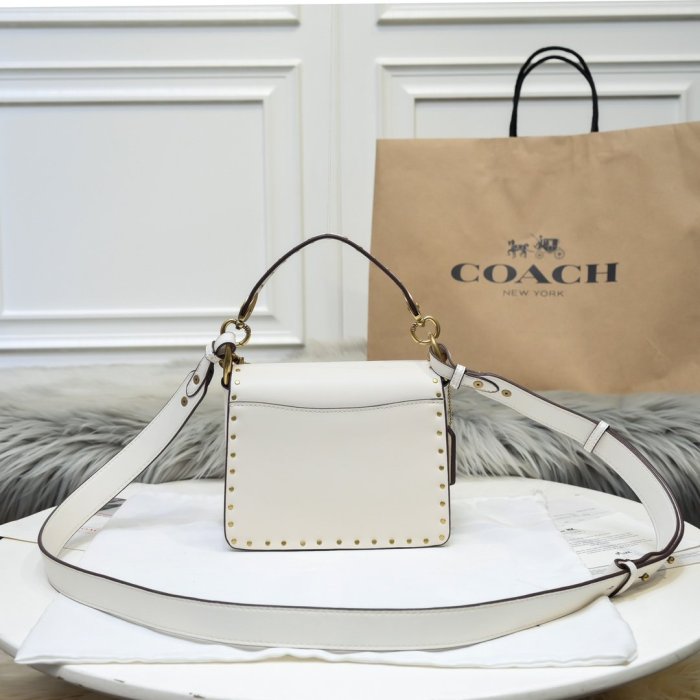 202111SS新作 Coach コーチレディース ショルダーバッグスーパーコピー