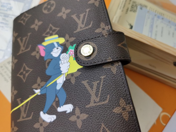 202112SSルイヴィトン LOUIS VUITTON 新作通販 短財布スーパーコピー