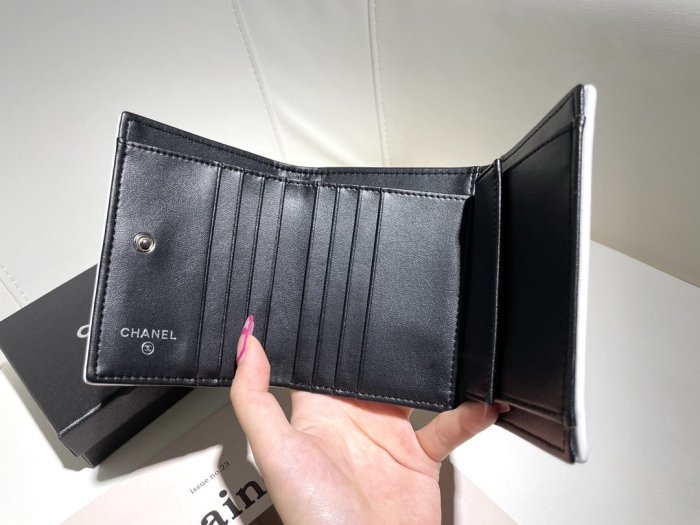 202112SSシャネルChanel 新作通販 短財布スーパーコピー