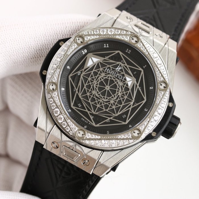 202112SS新作HUBLOT ウブロメンズ時計 スーパーコピー2色