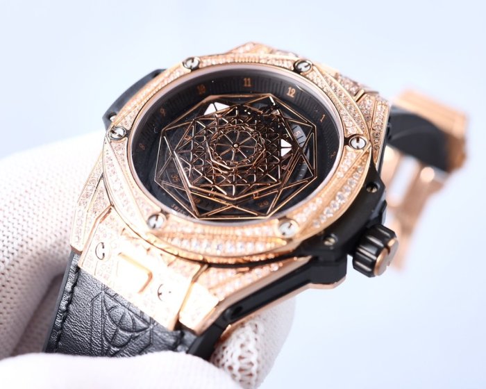 202112SS新作HUBLOT ウブロメンズ時計 スーパーコピー3色