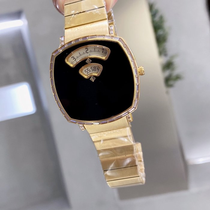 202112SS新作Gucciグッチ レディース時計 スーパーコピー4色