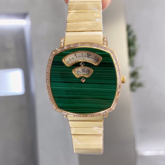 202112SS新作Gucciグッチ レディース時計 スーパーコピー4色