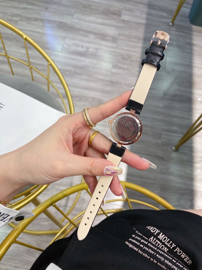 202112SS新作Gucciグッチ レディース時計 スーパーコピー3色