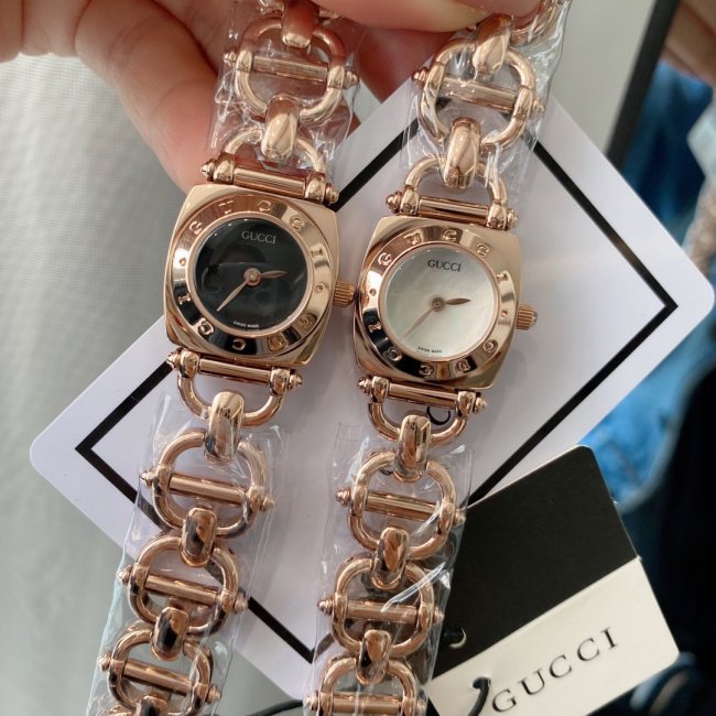 202112SS新作Gucciグッチ レディース時計 スーパーコピー2色