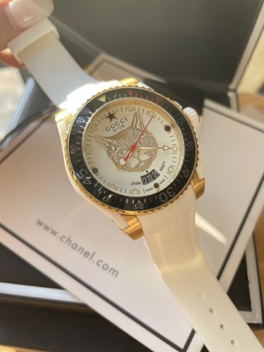 202112SS新作Gucciグッチ メンズ時計 スーパーコピー