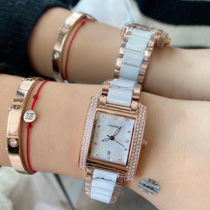 202112SS新作Chanel シャネルレディース時計 スーパーコピー