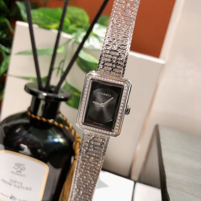 202112SS新作Chanel シャネルレディース時計 スーパーコピー2色