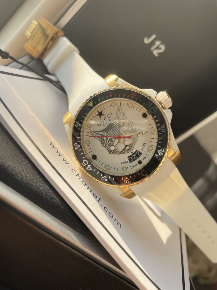 202112SS新作Gucciグッチ メンズ時計 スーパーコピー