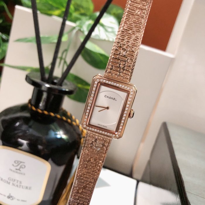 202112SS新作Chanel シャネルレディース時計 スーパーコピー2色