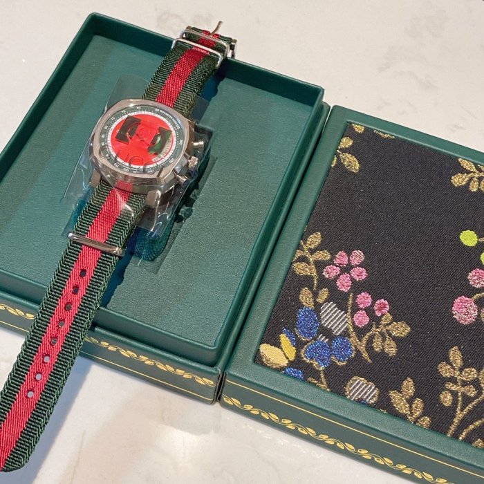 202112SS新作Gucciグッチ レディース時計 スーパーコピー