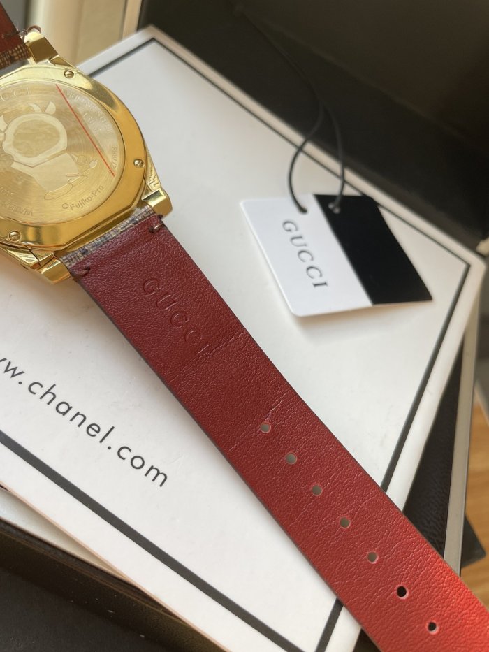 202112SS新作Gucciグッチ メンズ時計 スーパーコピー2色