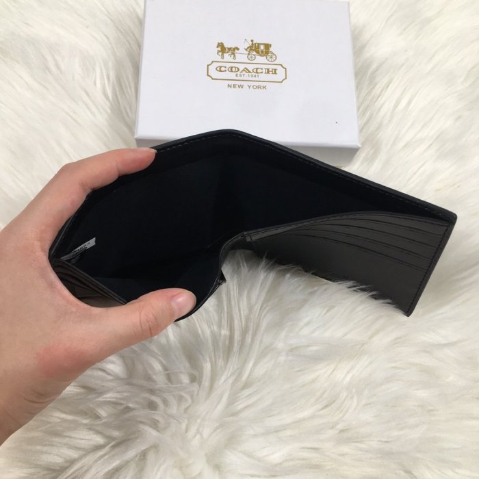 202112SS コーチCOACH 新作通販 短財布スーパーコピー