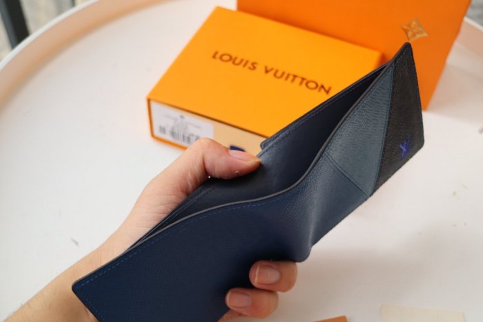 202112SSルイヴィトン LOUIS VUITTON 新作通販 短財布スーパーコピー