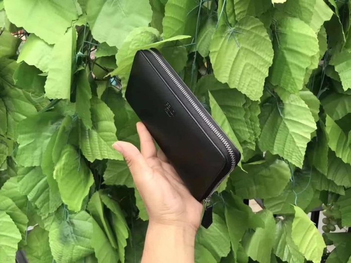 202112SS フェンディ FENDI 新作通販 長財布 スーパーコピー