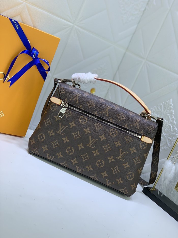 2022SS新作 Louis Vuitton ルイヴィトン レディース ショルダーバックスーパーコピー
