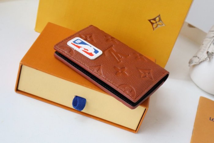 202112SSルイヴィトン LOUIS VUITTON 新作通販 短財布スーパーコピー