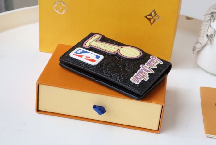 202112SSルイヴィトン LOUIS VUITTON 新作通販 短財布スーパーコピー
