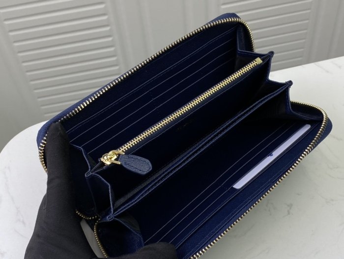 202112SSプラダ PRADA新作通販 長財布スーパーコピー