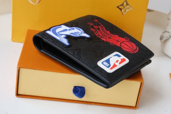 202112SSルイヴィトン LOUIS VUITTON 新作通販 短財布スーパーコピー