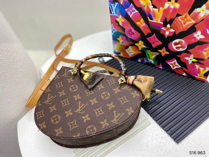 2022SS新作 Louis Vuitton ルイヴィトン レディース ハンドバックスーパーコピー