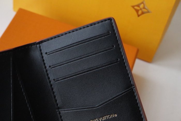 202112SSルイヴィトン LOUIS VUITTON 新作通販 短財布スーパーコピー