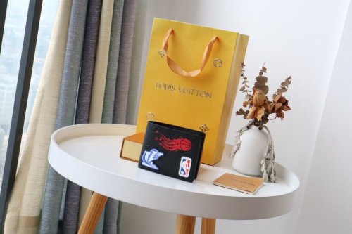 202112SSルイヴィトン LOUIS VUITTON 新作通販 短財布スーパーコピー