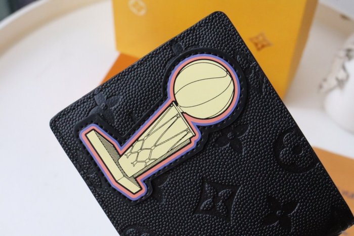 202112SSルイヴィトン LOUIS VUITTON 新作通販 短財布スーパーコピー