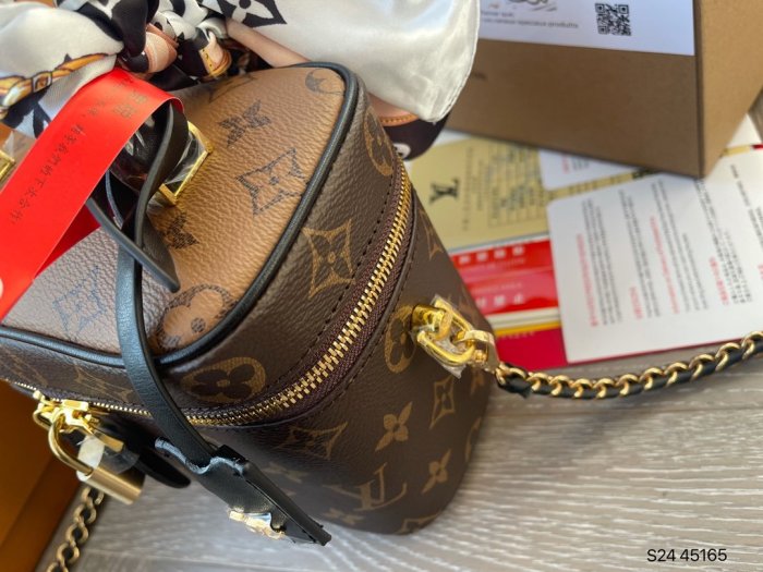 2022SS新作 Louis Vuitton ルイヴィトン レディース ショルダーバックスーパーコピー