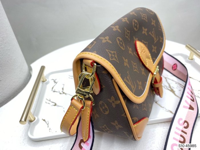 202112SS新作 Louis Vuitton ルイヴィトン レディース ショルダーバックスーパーコピー