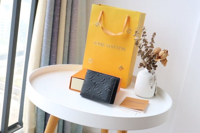 202112SSルイヴィトン LOUIS VUITTON 新作通販 短財布スーパーコピー