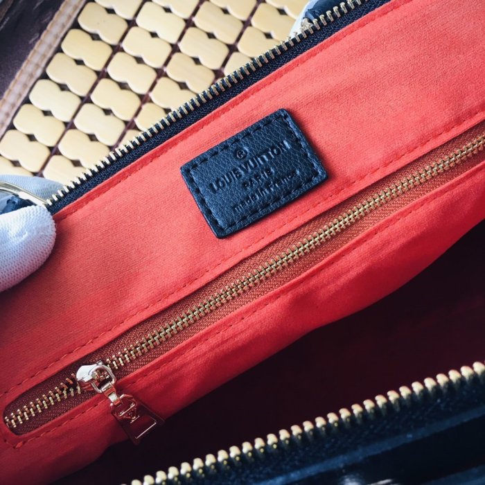 2022SS新作 Louis Vuitton ルイヴィトン レディース ショルダーバックスーパーコピー