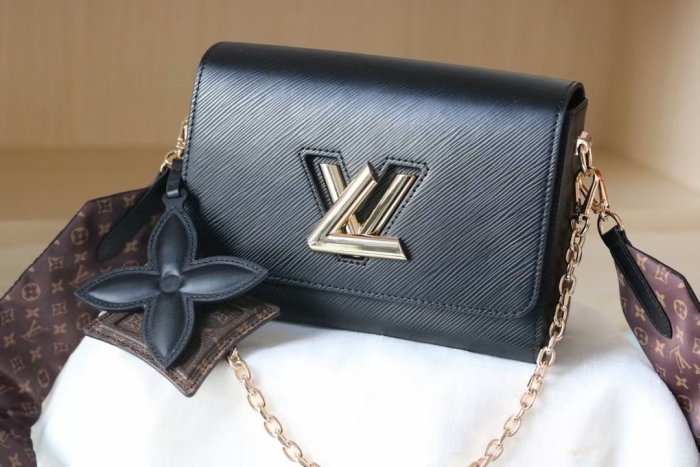 2022SS新作 Louis Vuitton ルイヴィトン レディース ショルダーバックスーパーコピー