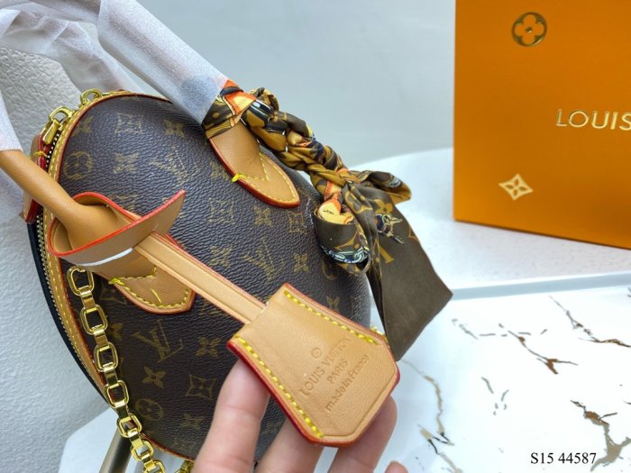 2022SS新作 Louis Vuitton ルイヴィトン レディース ショルダーバックスーパーコピー